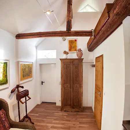 Ferienwohnung Апартаменты *